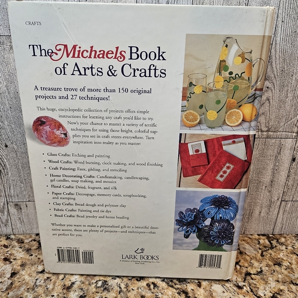 The Michaels Book of Arts & Crafts Large Hardcover Arts and Craft Projects - Picture 8 of 15